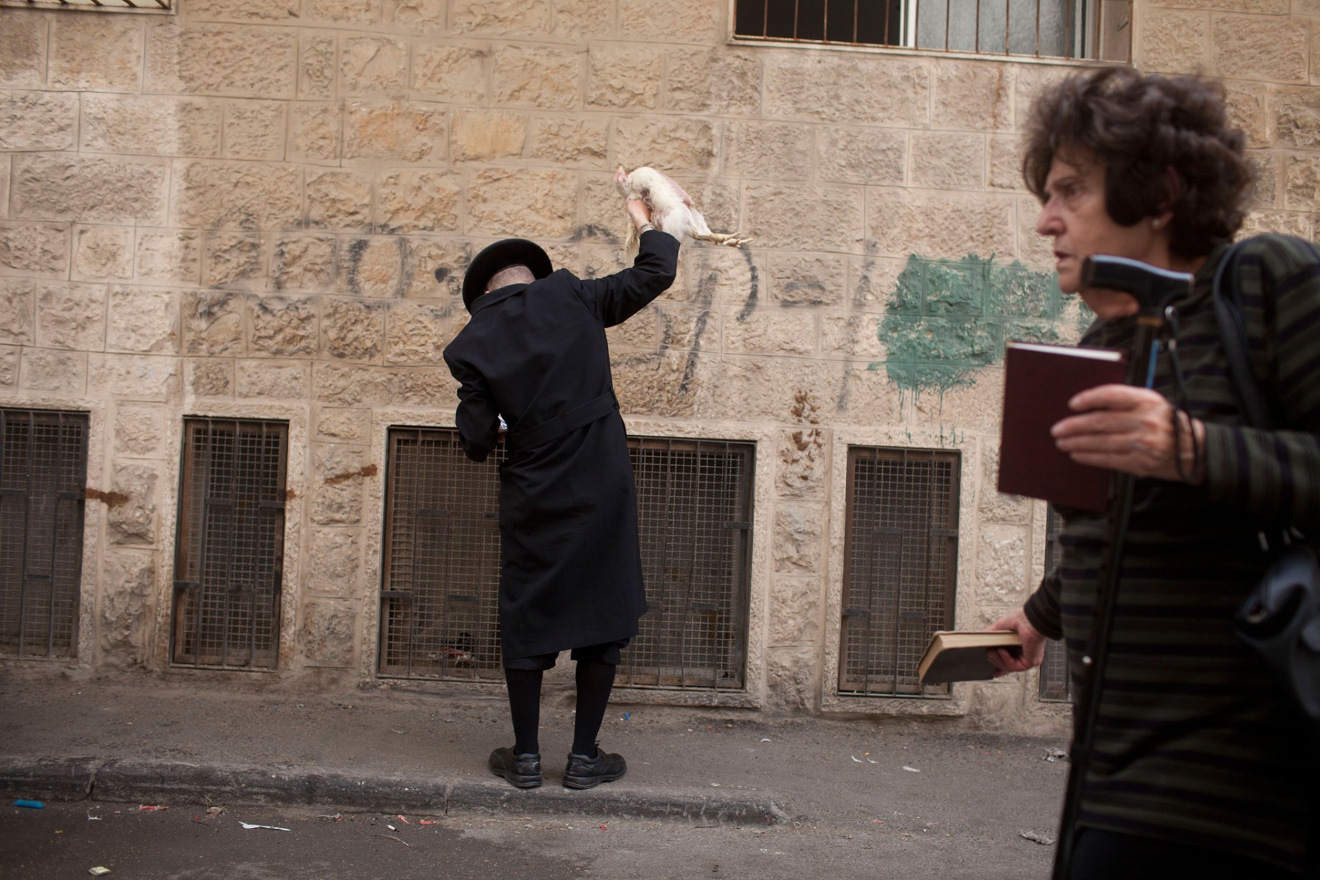 Religious Jews Conduct Kapparot Ceremony Ahead Of Yom Kippur